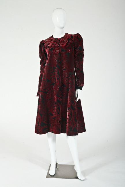 HOUSE OF WORTH BURNOUT VELVET