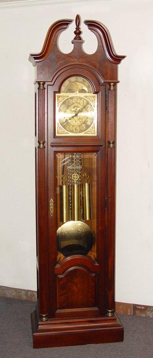 HOWARD MILLER MAHOGANY CASE