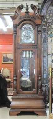 HOWARD MILLER TALL CASE FLOOR