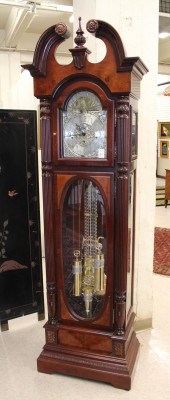 HOWARD MILLER TALL CASE FLOOR