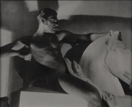 HOYNINGEN-HUENE, GEORGE (1900-1968)