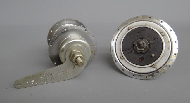 Hub lot including: Bendix