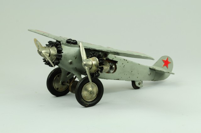HUBLEY 'AMERICA' TRI-MOTOR AIRPLANE