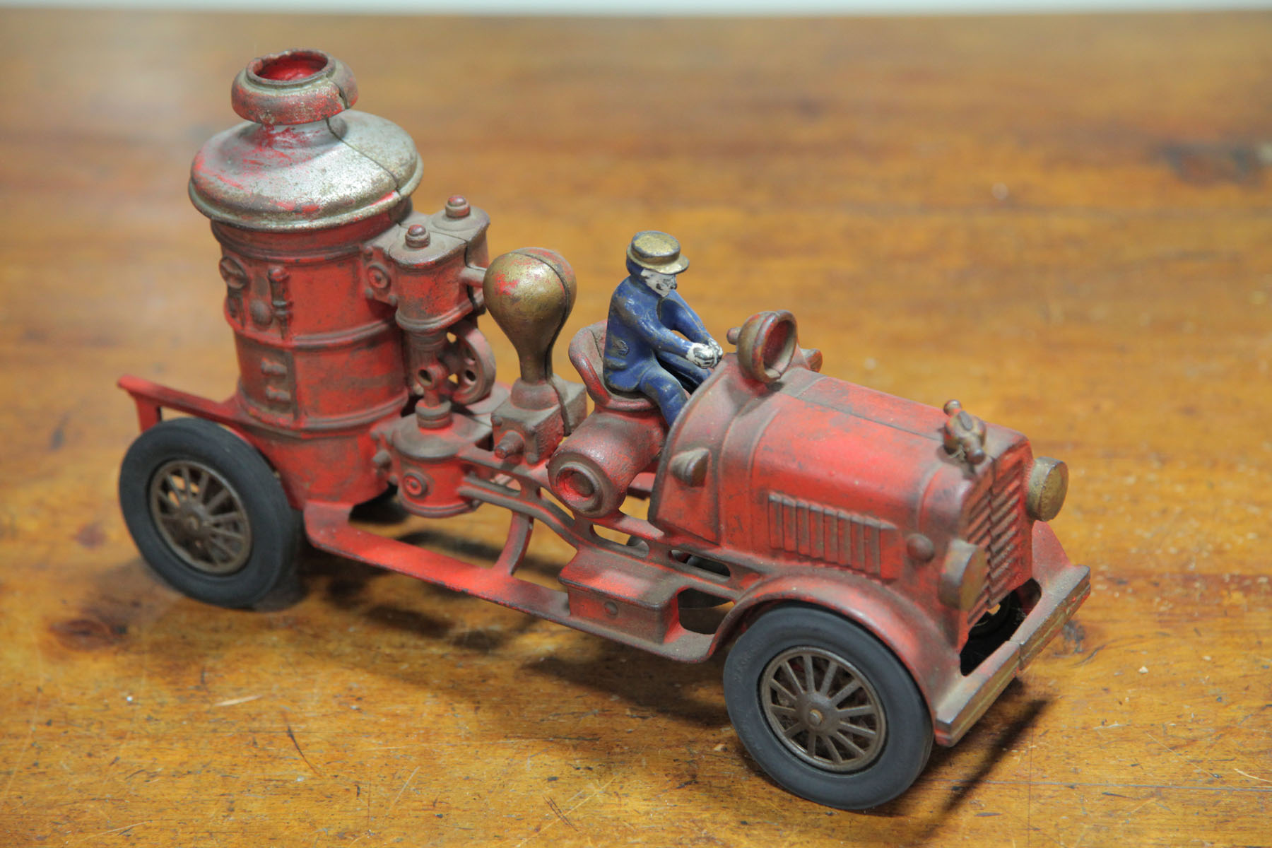HUBLEY CAST IRON FIRE TRUCK. 