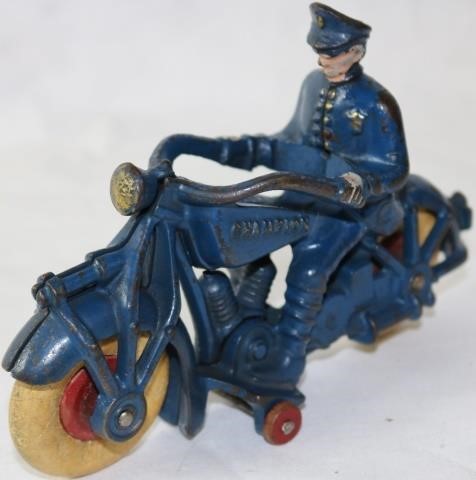 HUBLEY CHAMPION CAST IRON POLICEMAN
