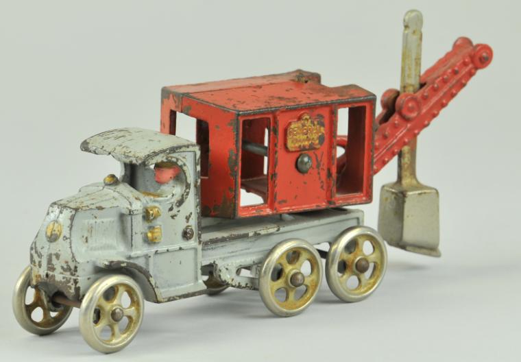 HUBLEY GENERAL DIGGER ON MACK