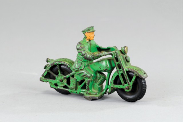 HUBLEY MOTORCYLCLE WITH CAST COP