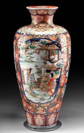 HUGE 19TH C. JAPANESE IMARI VA