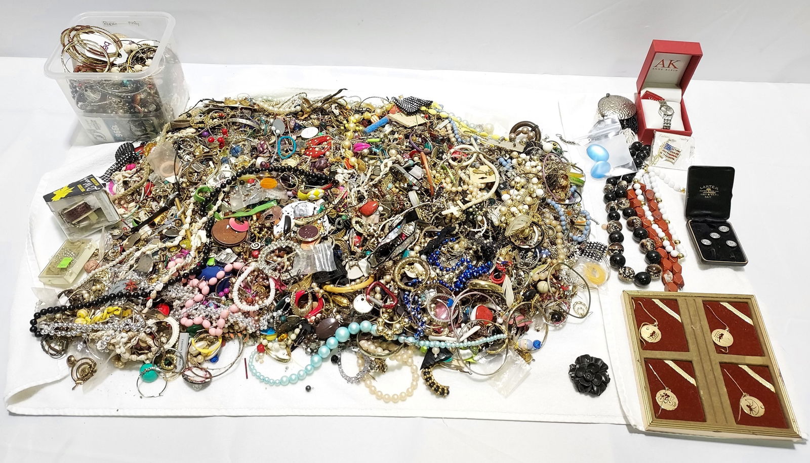 HUGE LOT ASSORTED COSTUME JEWELRY