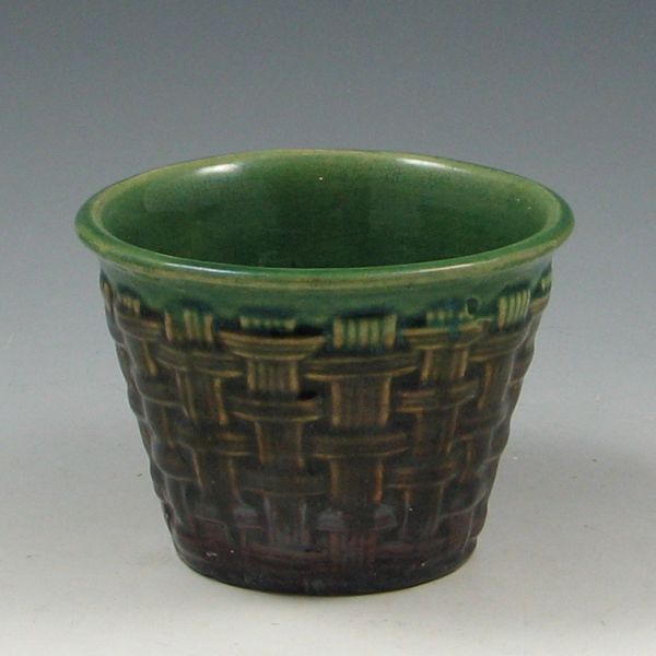 Hull early stoneware basket weave