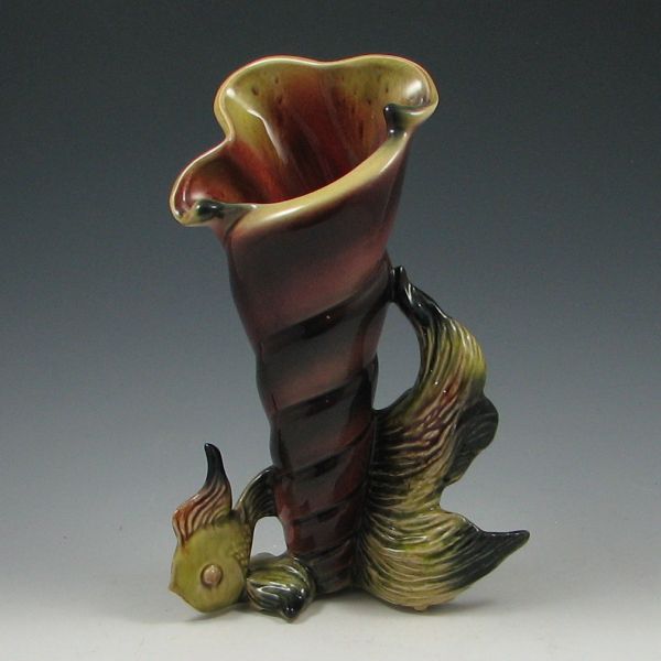 Hull Ebb Tide E-7 fish vase.