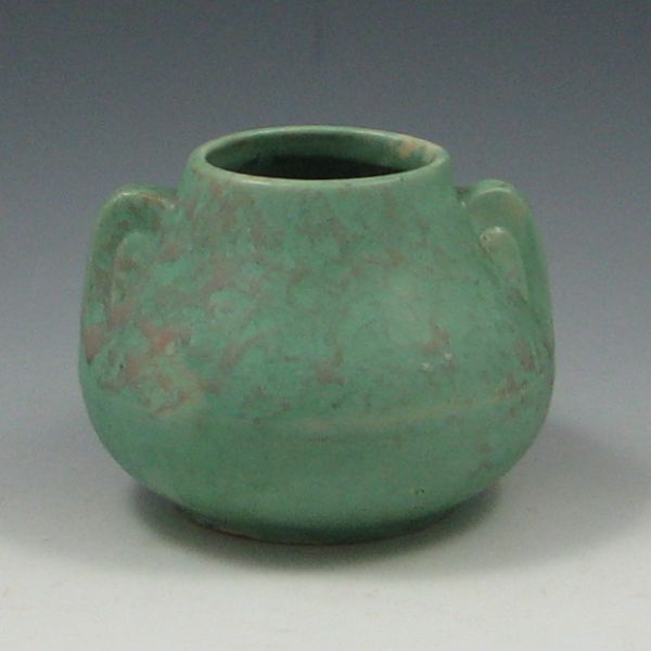 Hull or Burley Winter vase with
