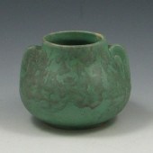 Hull or Burley Winter vase wit