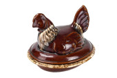 HULL POTTERY ROOSTER FORM COVE