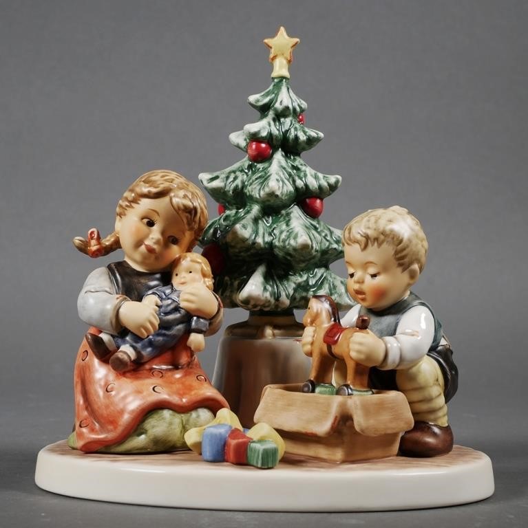HUMMEL 2263 CHRISTMAS MORNING