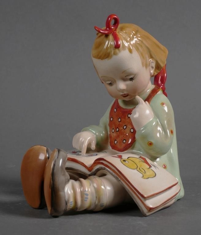 HUMMEL BOOKWORM 904 BESWICK WAR