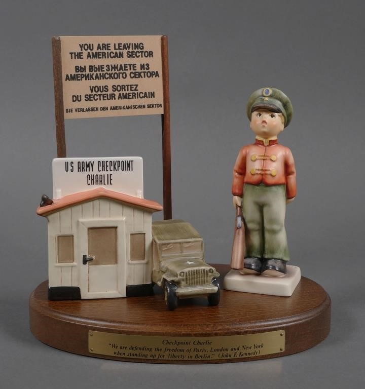 HUMMEL CHECKPOINT CHARLIE 332