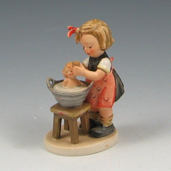 Hummel Doll Bath No.319 marked