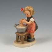 Hummel Doll Bath No.319 marked
