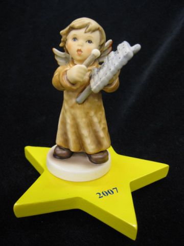 Hummel Figurine ''Angels with