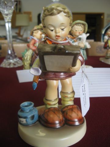 Hummel Figurine ''Art Critic'' #318