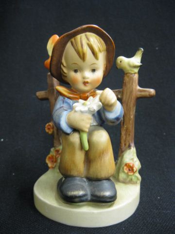 Hummel Figurine ''She Loves Me