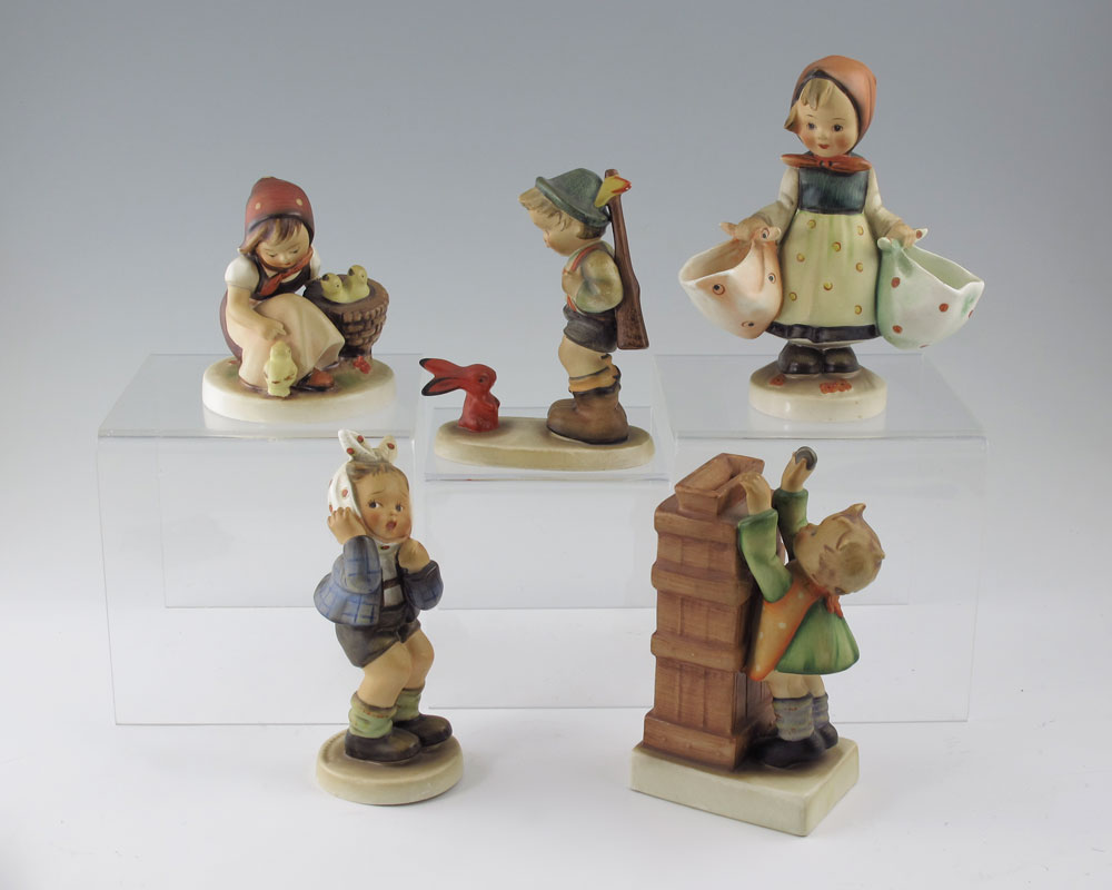 HUMMEL FIGURINES - 5 FULL BEE MARK: