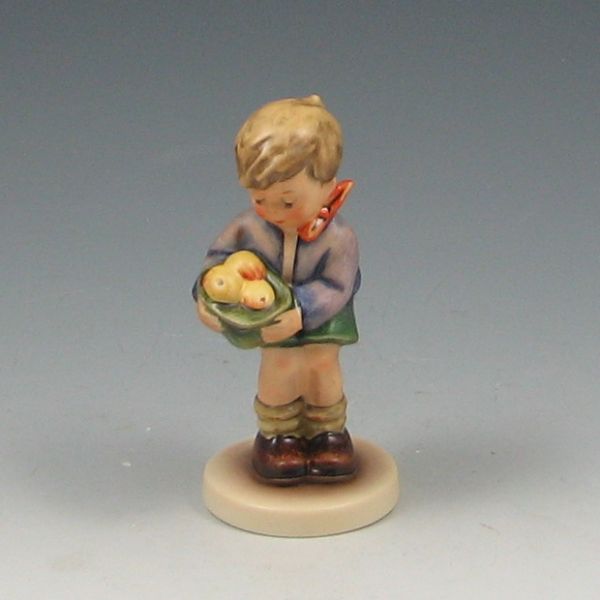 Hummel Gift from a Friend No.485