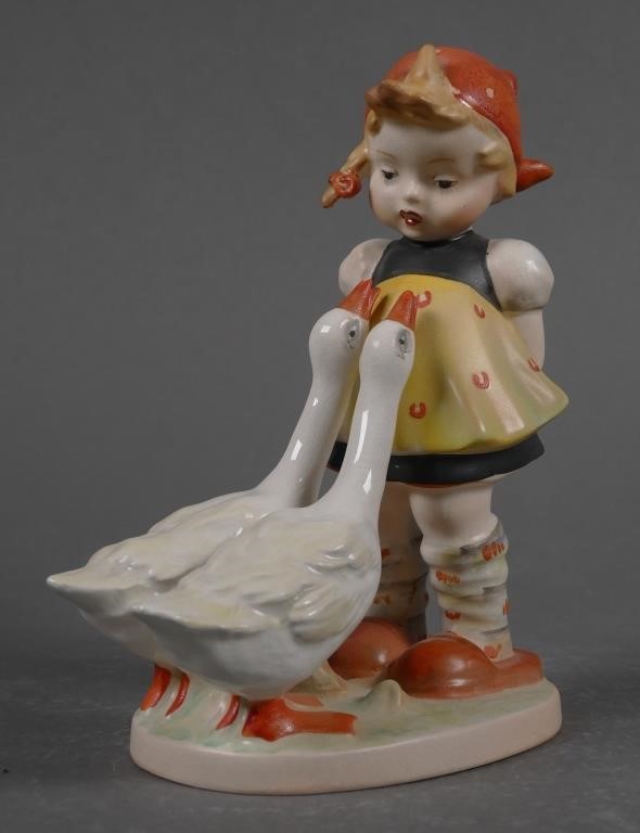 HUMMEL GOOSE GIRL 905 BESWICK WAR