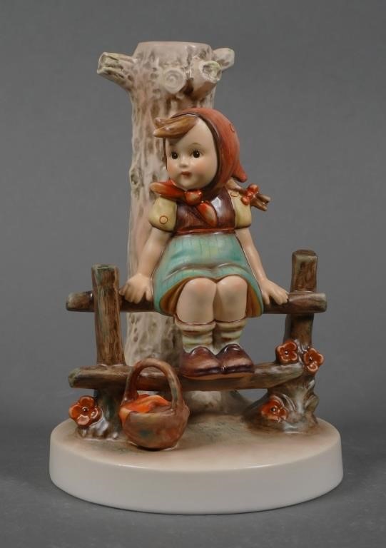 HUMMEL JUST RESTING CANDLEHOLDER