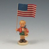 Hummel Little Flag Bearer No.2
