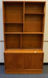 HUNDEVAD MID CENTURY MODERN TE