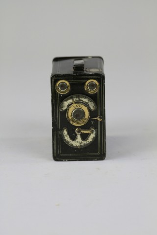 HUNTLEY & PALMERS "CAMERA"
