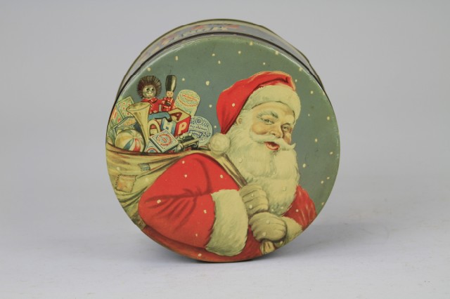 HUNTLEY & PALMERS CHRISTMAS BISCUIT