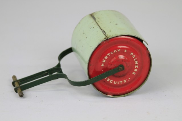 HUNTLEY & PALMERS "GARDEN ROLLER"