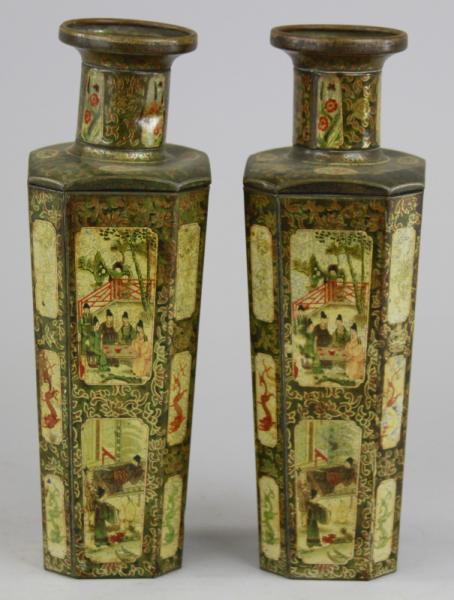 HUNTLEY & PALMERS VASES &