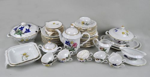 HUTCHENREUTHER PORCELAIN LUNCHEON