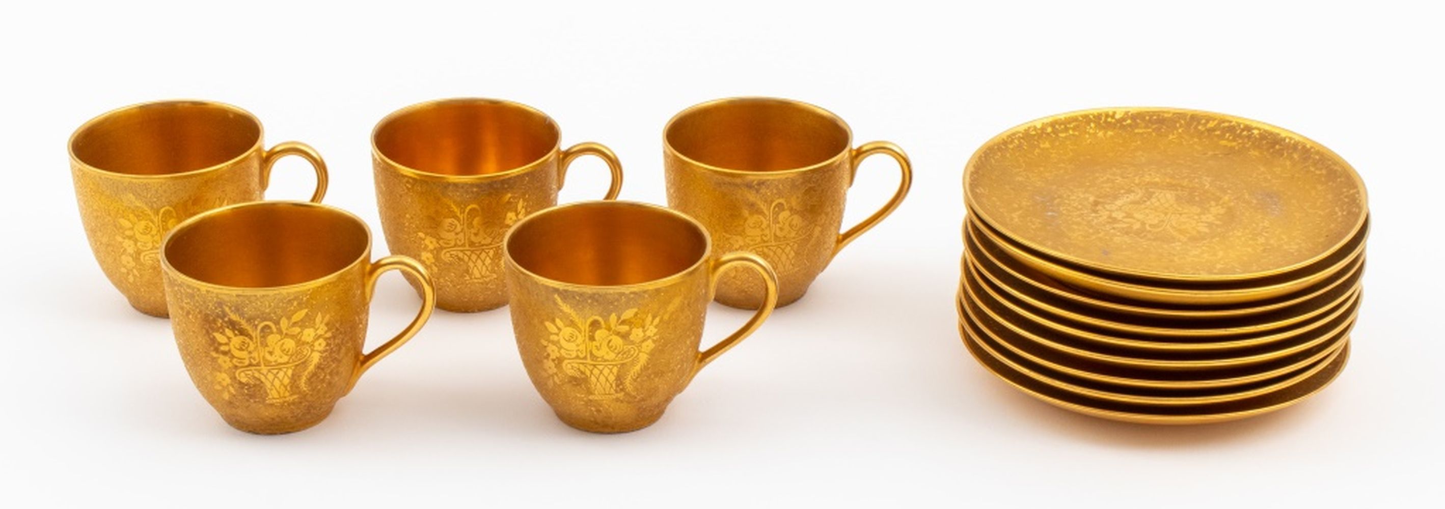 HUTSCHENREUTHER "ENCRUSTED" GILT