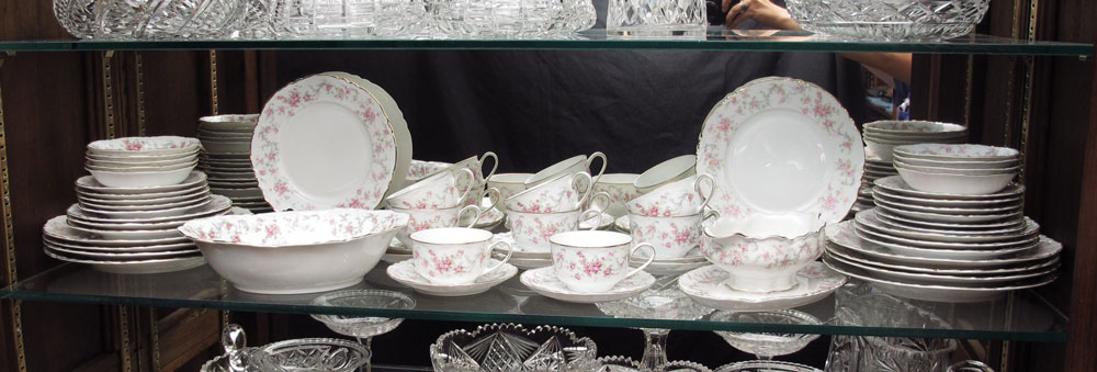 HUTSCHENREUTHER FINE CHINA: 54