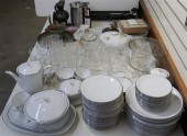 HUTSCHENREUTHER PORCELAIN DINN