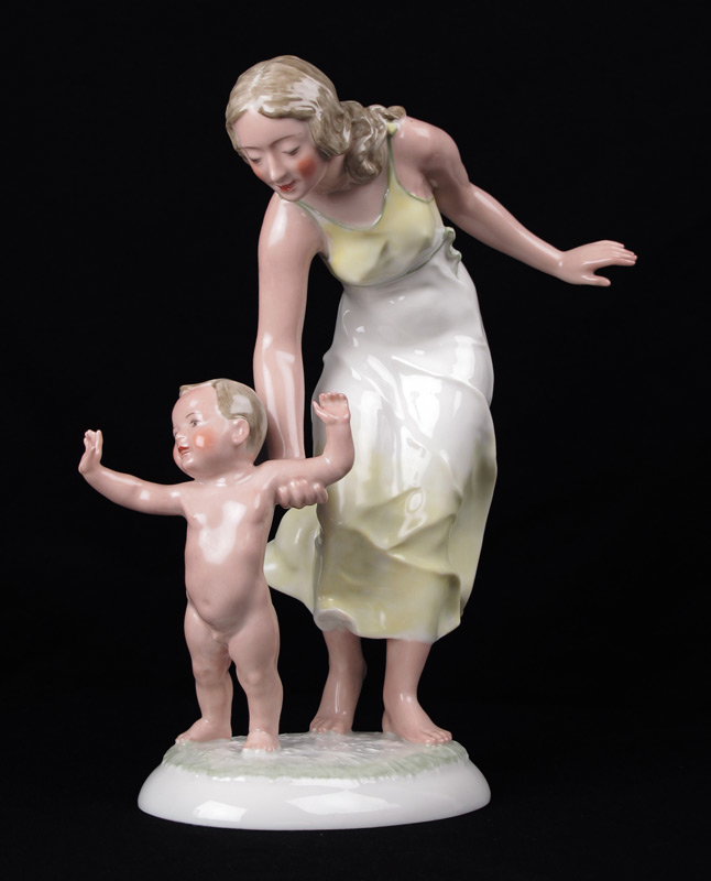 HUTSCHENREUTHER PORCELAIN FIGURE OF