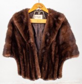 HUTZLER'S MINK FUR SHAWL / WRA