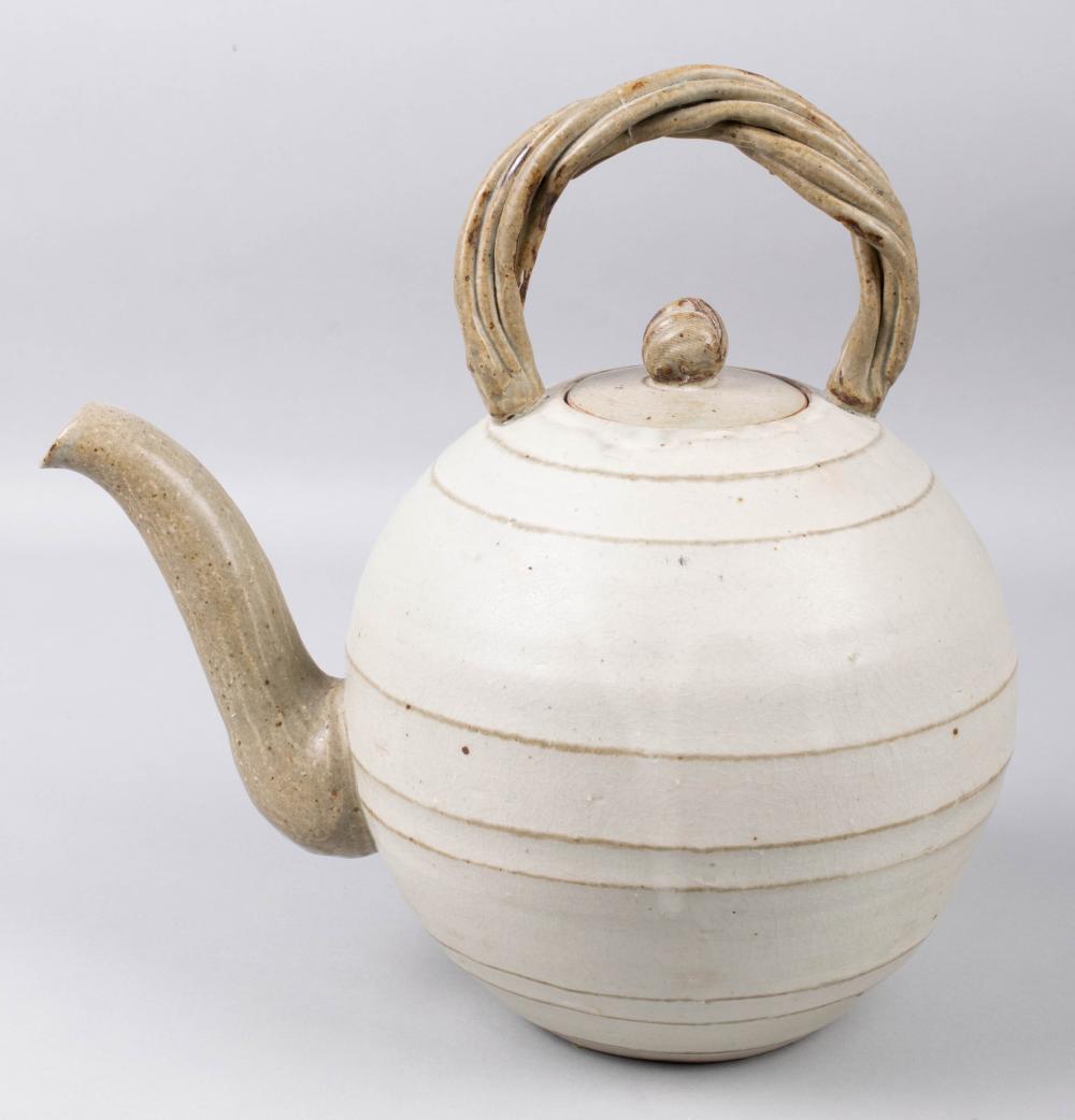 HWANG SUN-HOI GLAZED STONEWARE