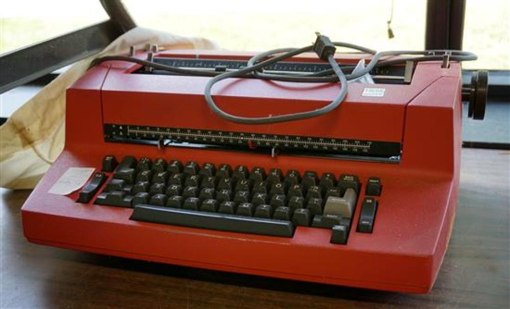 IBM SELECTRIC II TYPEWRITERIBM