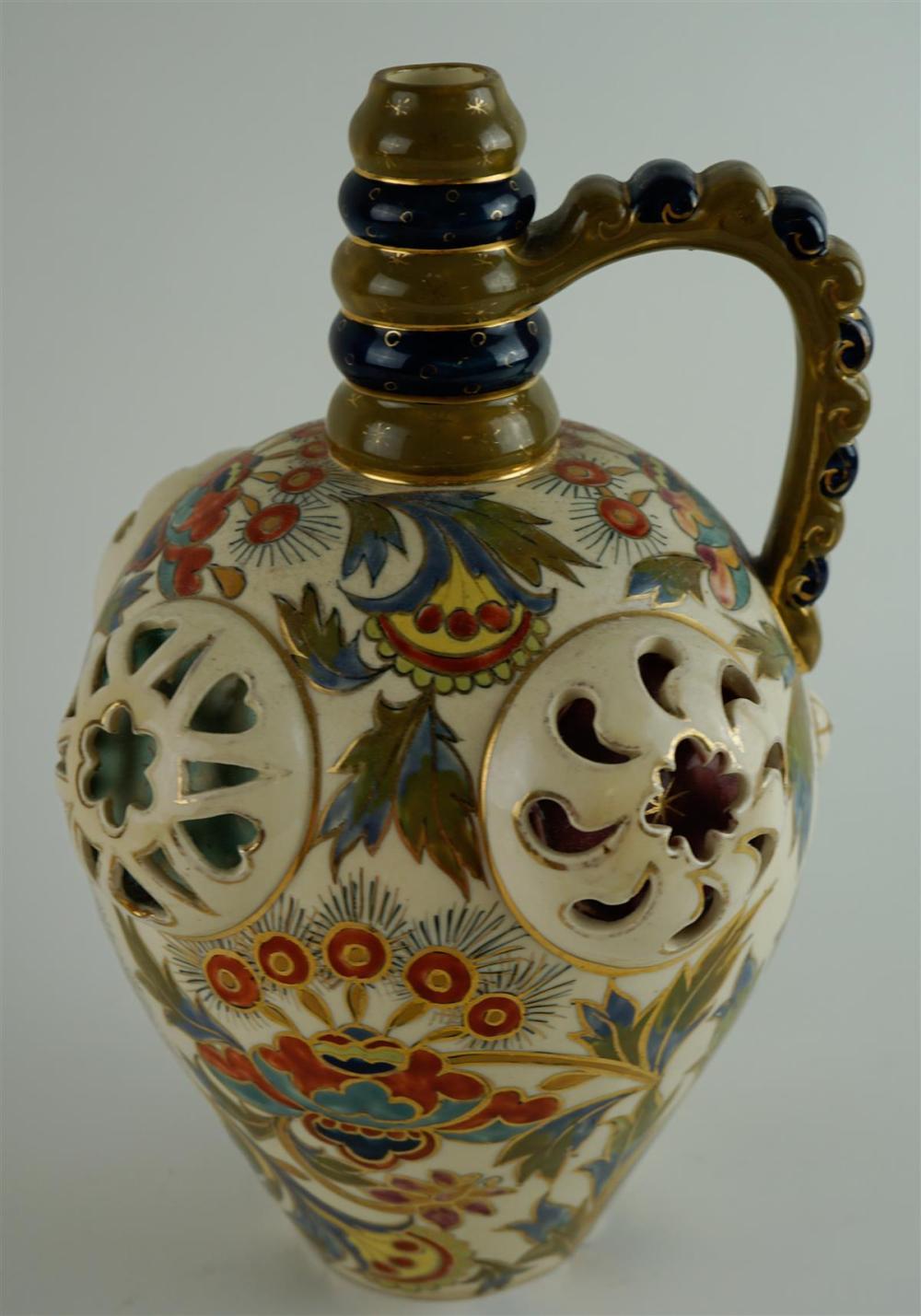 IGNAC FISCHER BUDAPEST PORCELAIN