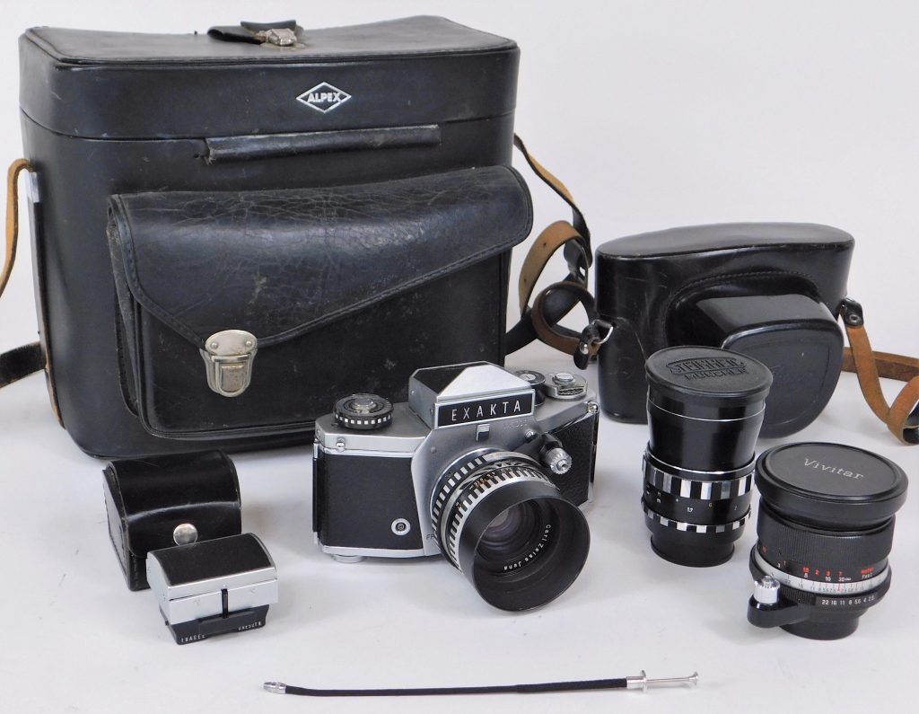 IHAGEE EXAKTA VX1000 SLR CAMERA