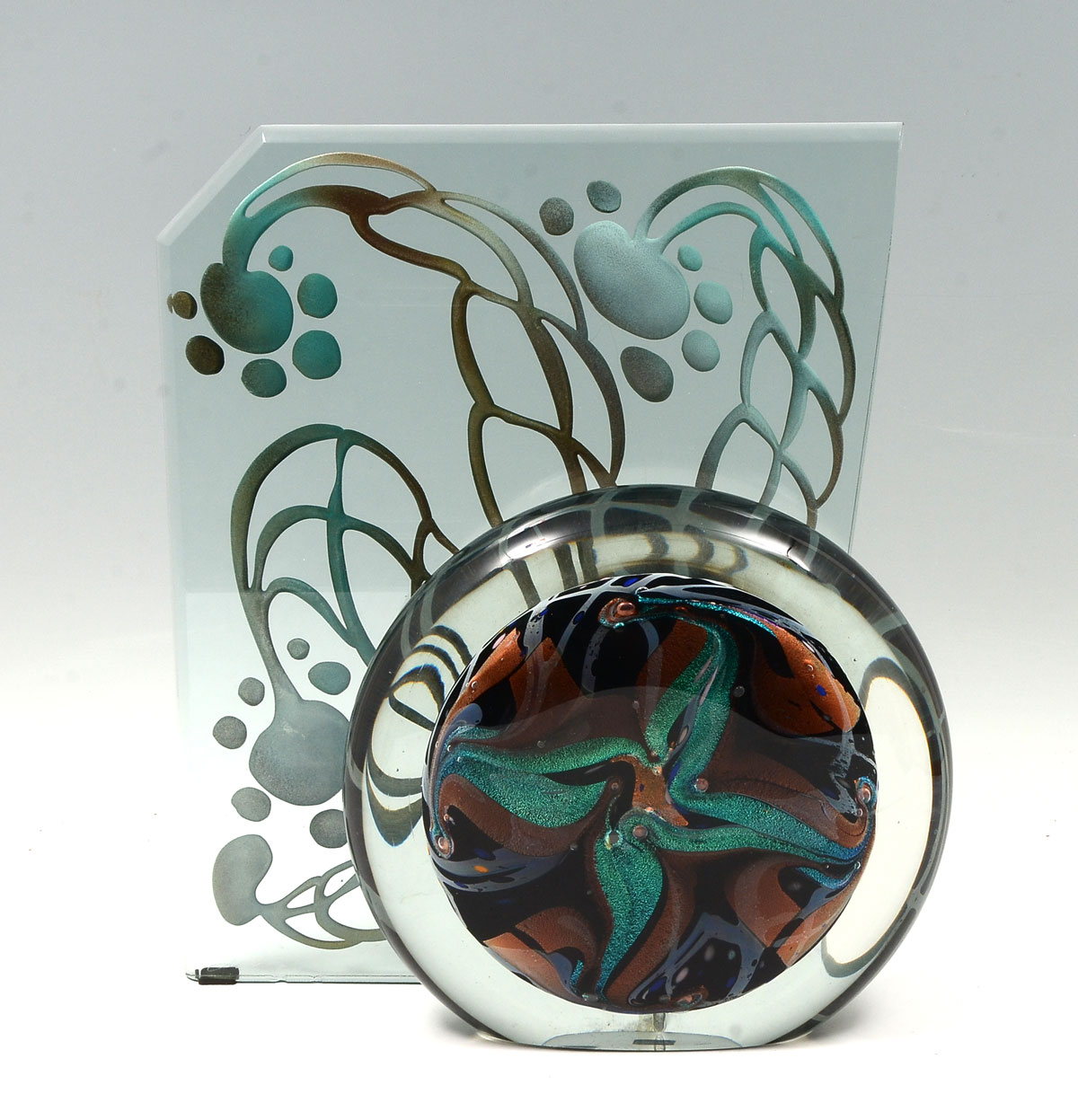 ILLEGIBLY SIGNED MODERN ART GLASS