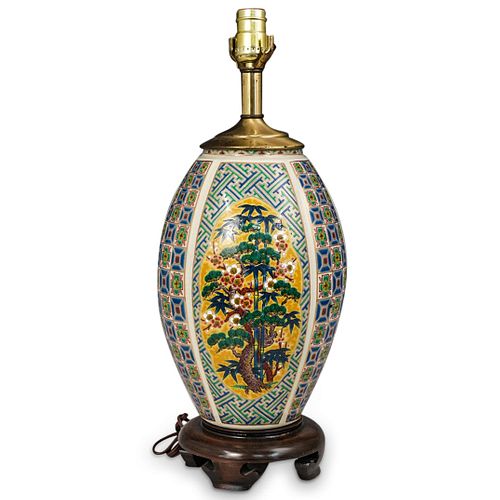 IMARI PORCELAIN LAMPDESCRIPTION:
