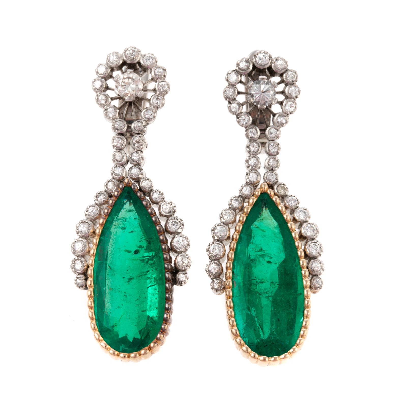 IMPRESSIVE 16.00 CTW EMERALD &
