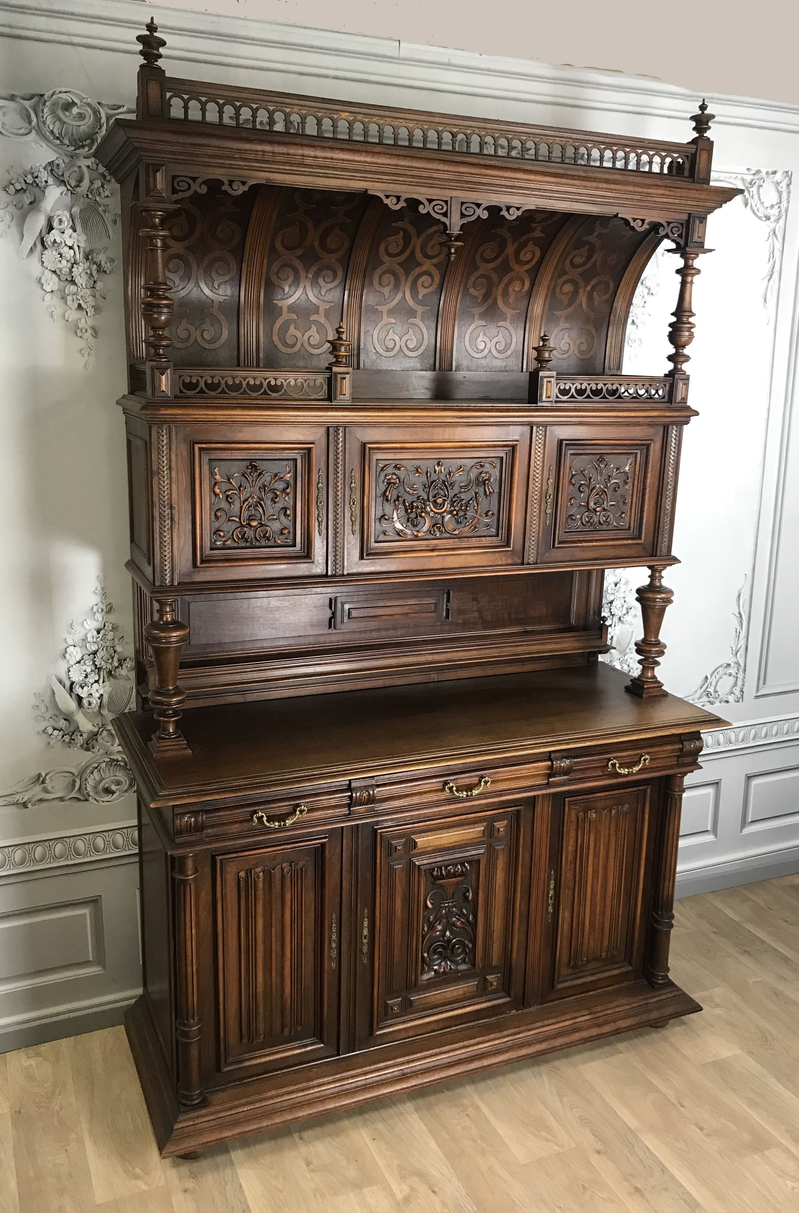 IMPRESSIVE FRENCH HENRI II CARVED